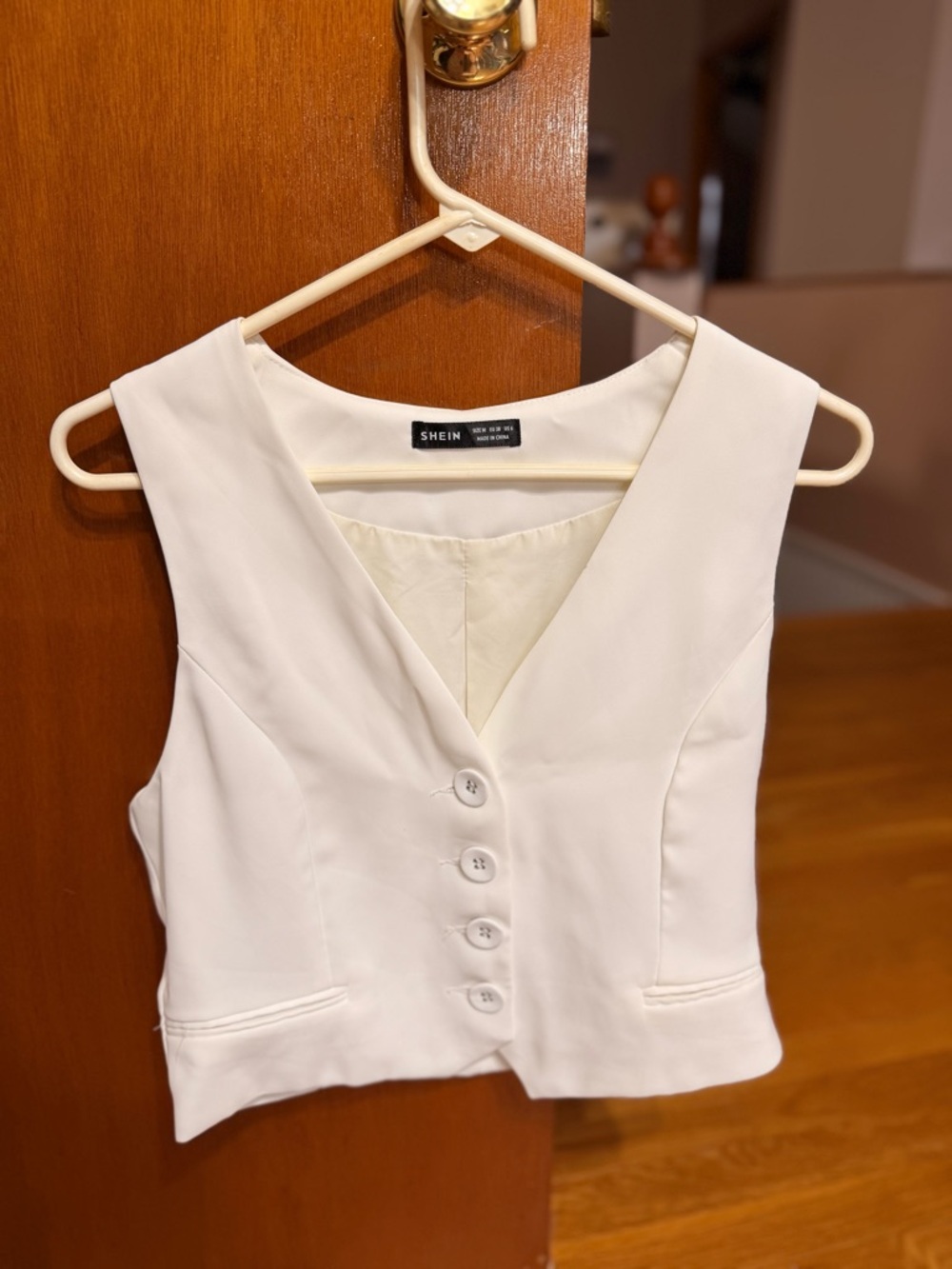 SHEIN Cream Button-Front V-Neck Crop Vest